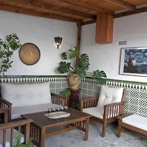  Holiday home La Casa De Pintores, Junto Al Centro De