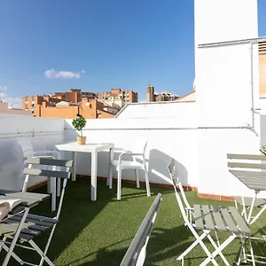 https://malaga-center-flat-carmen-city-center-roof-terrace-boutique.hotelsinnerja.org