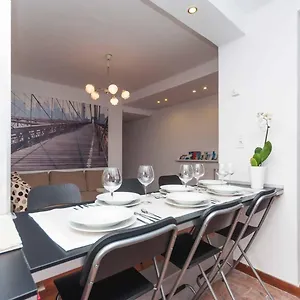 https://oiartzun-apartment-near-zurriola-beach-with-parking.sansebastianhotels.net